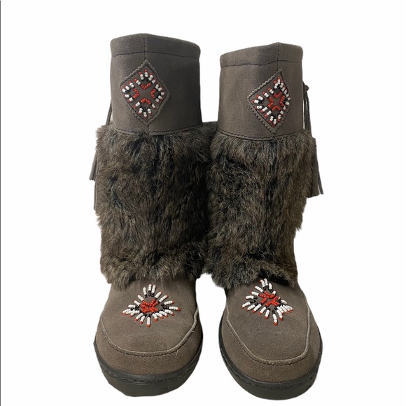 minnetonka mukluks
